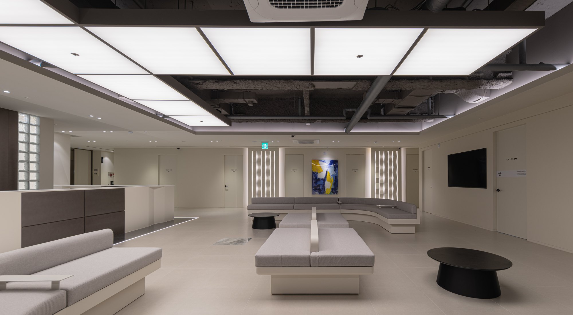 MOOi Plastic Surgery clinic interior in Gangnam, Seoul